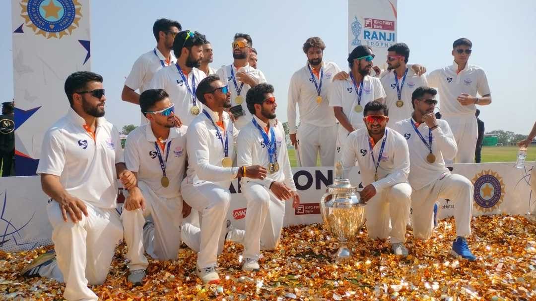 Jammu and Kashmir Team with maiden Ranji Title