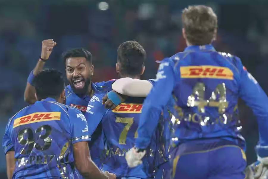 Mumbai Indians celebrating after thrilling victory